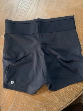 Lululemon Women’s Shorts Size 6 | Black | Wide Waistband | Lightweight